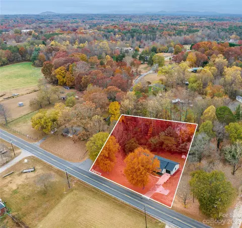 4321 Sulphur Springs Ne Rd NE, Hickory, NC 28601