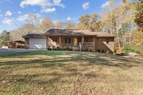 1210 Mac Ln, Stanley, NC 28164