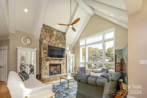 9355 Legrand Dr, Terrell, NC 28682 photo 9