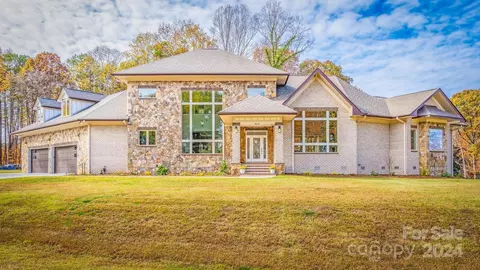9355 Legrand Dr, Terrell, NC 28682 photo 3