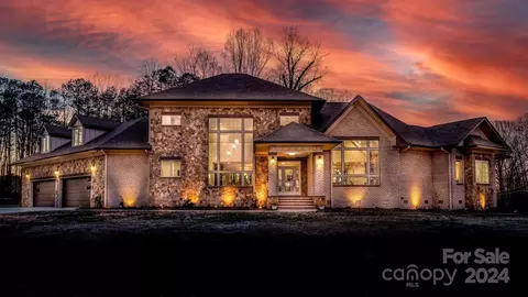 9355 Legrand Dr, Terrell, NC 28682