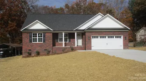 416 Pine St, Landis, NC 28088