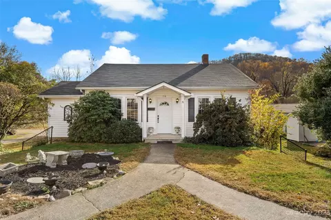 716 Rutherford Rd, Marion, NC 28752