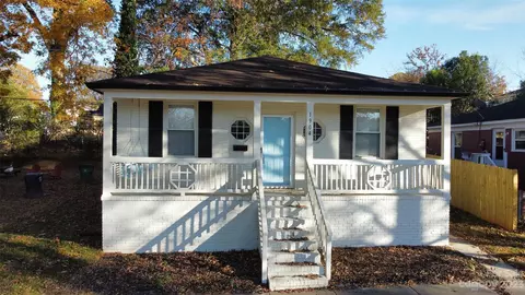 1904 Rush Wind Dr, Charlotte, NC 28206