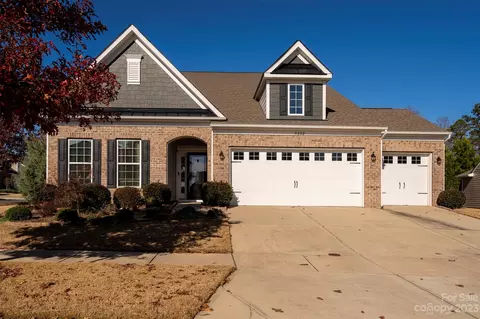 8202 Asher Chase Trl, Lancaster, SC 29720