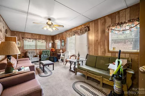 46 Overlook Dr, Spruce Pine, NC 28777 photo 10