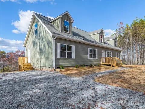 162 Fairfield Ln, Marion, NC 28752