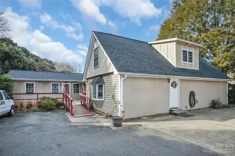 726 S Main A B St #A & B, Mount Holly, NC 28120