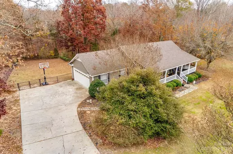 1703 Hollybrook Ln, Lancaster, SC 29720