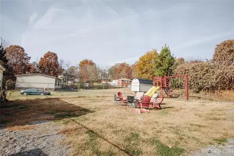 421 Morehead Rd, Marion, NC 28752 photo 34
