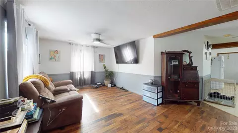 421 Morehead Rd, Marion, NC 28752 photo 3