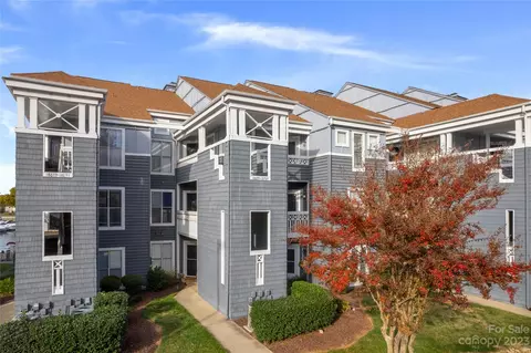 18699 Vineyard Point Ln, Cornelius, NC 28031