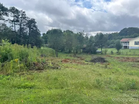 3599 Butterfield Ln, Hudson, NC 28638