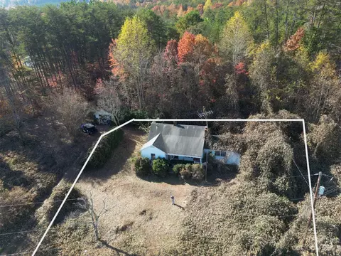 793 Silver Creek Rd, Mill Spring, NC 28756 photo 3