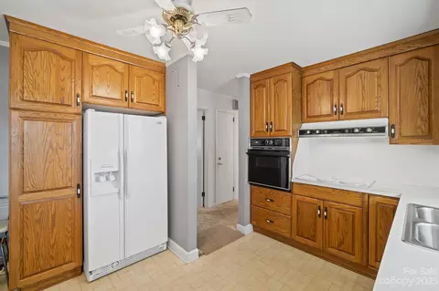 115 Stephens Dr, Morganton, NC 28655 photo 20