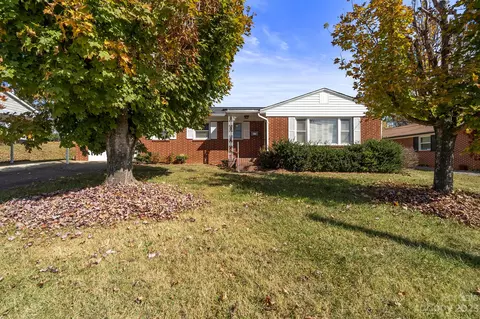 115 Stephens Dr, Morganton, NC 28655 photo 2