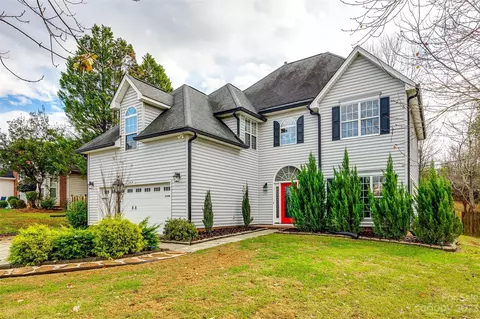 2834 Patten Hill Dr, Matthews, NC 28105