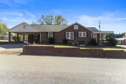 512 Styers St, Cherryville, NC 28021