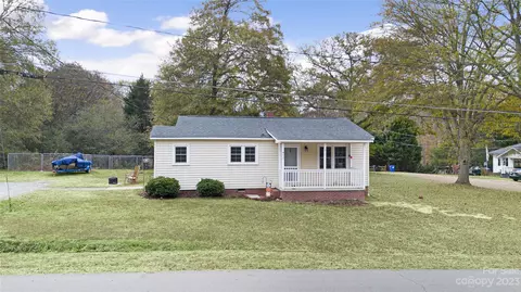 411 Rhyne 39 St #39, Stanley, NC 28164