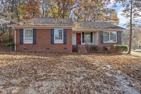 3602 Cross Winds Rd, Charlotte, NC 28227