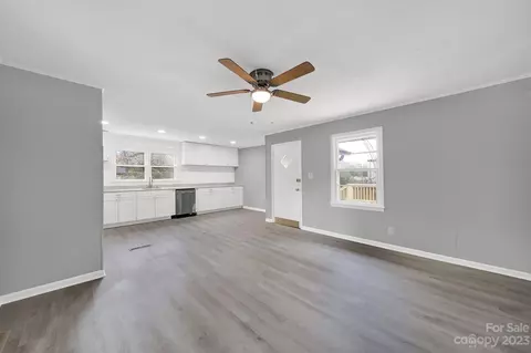 563 5th St, Chester, SC 29706 photo 10