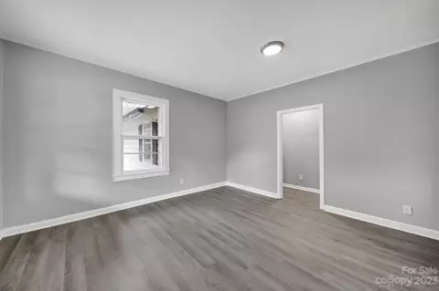 563 5th St, Chester, SC 29706 photo 11