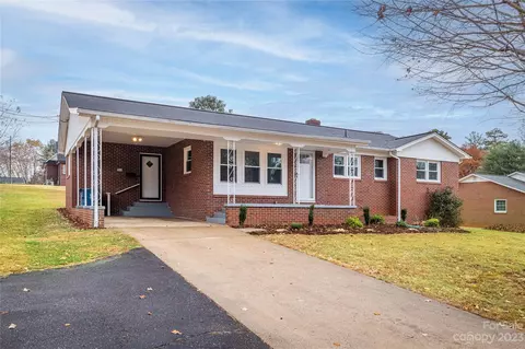 900 Church Nw St NW, Valdese, NC 28690