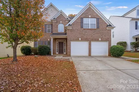 14419 Whistling Swan Rd, Charlotte, NC 28278