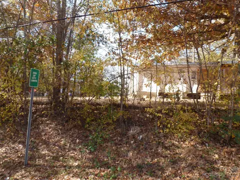106 Terrace Rd, Lancaster, SC 29720 photo 2