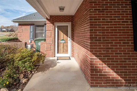 19840 Oak Leaf Cir, Cornelius, NC 28031 photo 9