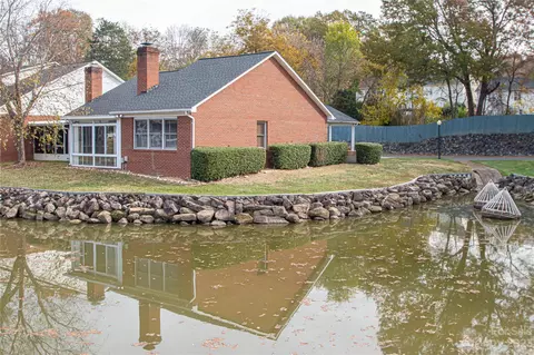 19840 Oak Leaf Cir, Cornelius, NC 28031 photo 2