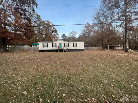 5843 Robinhood Rd, Fort Lawn, SC 29714