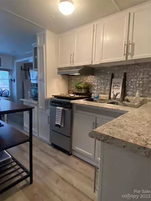 50 Jack Pine Loop, Newland, NC 28657 photo 6