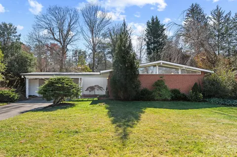 29 Imperial Ct, Asheville, NC 28803