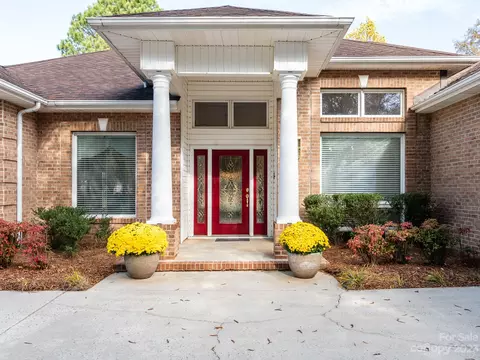 694 Millswood Dr, Mooresville, NC 28115