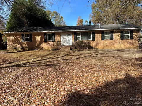 315 Cedarwood Ln, Stallings, NC 28104