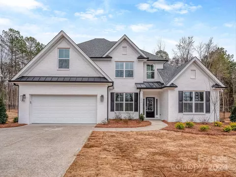 7214 Hambright Rd, Huntersville, NC 28078