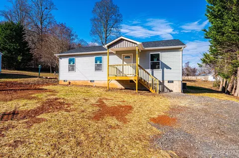 506 Ridgeway Sw Pl SW, Lenoir, NC 28645
