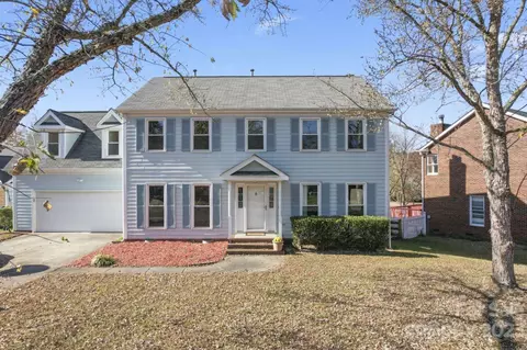 6621 Brenock Ln, Charlotte, NC 28269