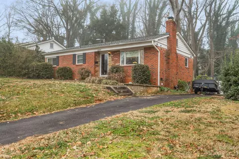 2200 Markham Ct, Charlotte, NC 28205