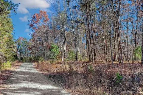 000 Westwood Dr, Marion, NC 28752