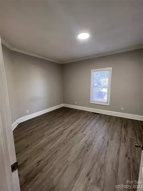 204 Flowe Ave, Kannapolis, NC 28083 photo 4