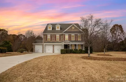 3013 King Richards Ct, Matthews, NC 28104