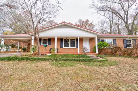 107 Overlook Dr, Shelby, NC 28152
