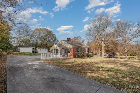 1560 Converse St, Lancaster, SC 29720 photo 2