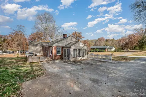 1560 Converse St, Lancaster, SC 29720 photo 3