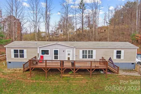 18 Nikki Way, Marshall, NC 28753