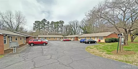 3 Rd Se St SE, Hickory, NC 28602