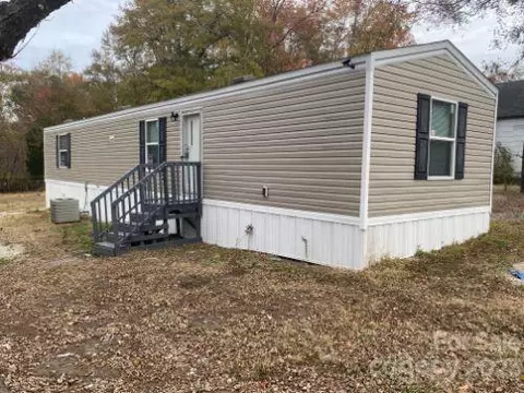 117 Railroad St, Rockingham, NC 28379