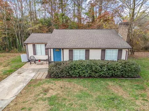 3405 Winchelsea Dr, Charlotte, NC 28212